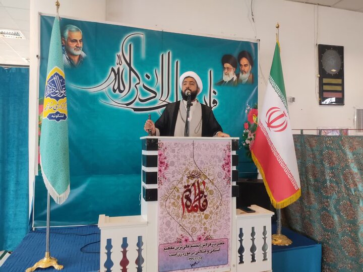 تصاویر/ اقامه نماز جمعه شهر کشکوئیه