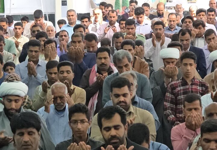 تصاویر/ اقامه نماز جمعه شهر ریگان