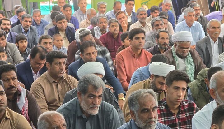 تصاویر/ اقامه نماز جمعه شهر ریگان