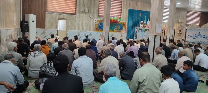 تصاویر/ اقامه نماز جمعه شهر منوجان