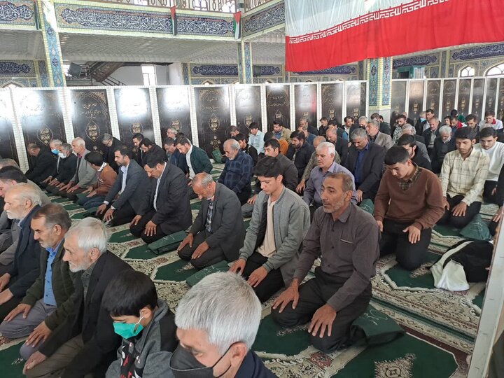 تصاویر/ اقامه نماز جمعه شهر بافت