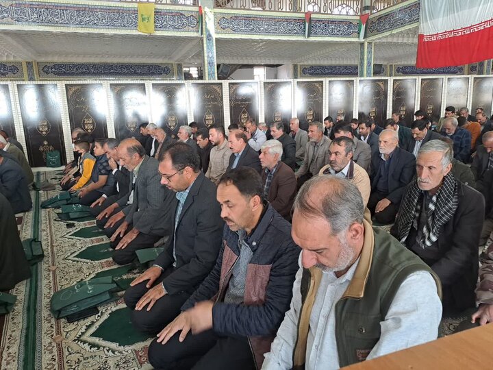 تصاویر/ اقامه نماز جمعه شهر بافت