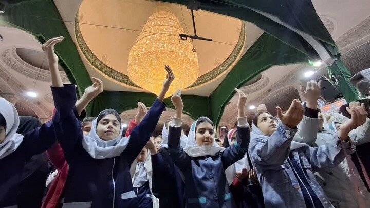 تصاویر / استقبال دانش آموزان زنجانی از طرح پیوند مسجد و مدرسه