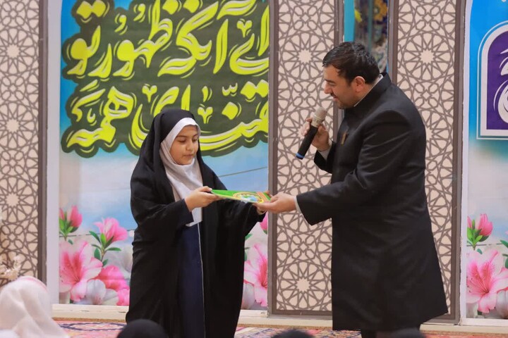 تصاویر / استقبال دانش آموزان زنجانی از طرح پیوند مسجد و مدرسه