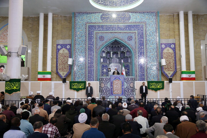 تصاویر/ اقامه نماز جمعه قم