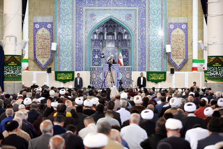 تصاویر/ اقامه نماز جمعه قم