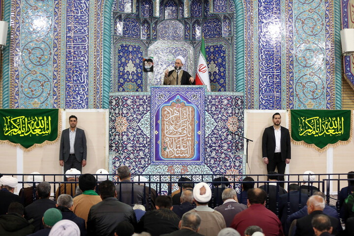 تصاویر/ اقامه نماز جمعه قم