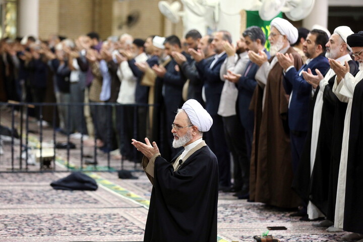 تصاویر/ اقامه نماز جمعه قم