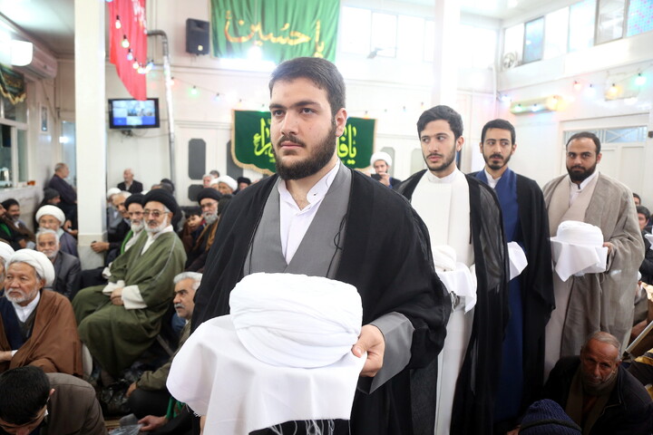 تصاویر/ جشن میلادحضرت زهرا(س) و آئین عمامه گذاری طلاب