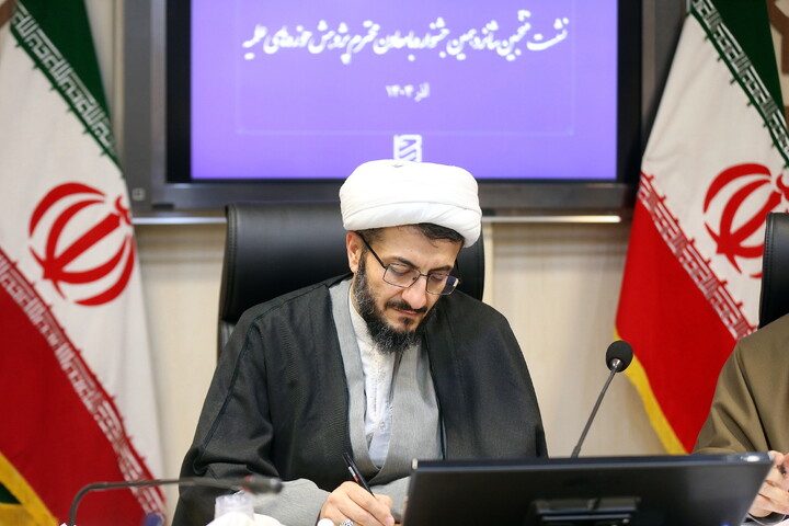 تصاویر/ نشست معاون پژوهش حوزه های علمیه با برگزیدگان جشنواره علامه حلی