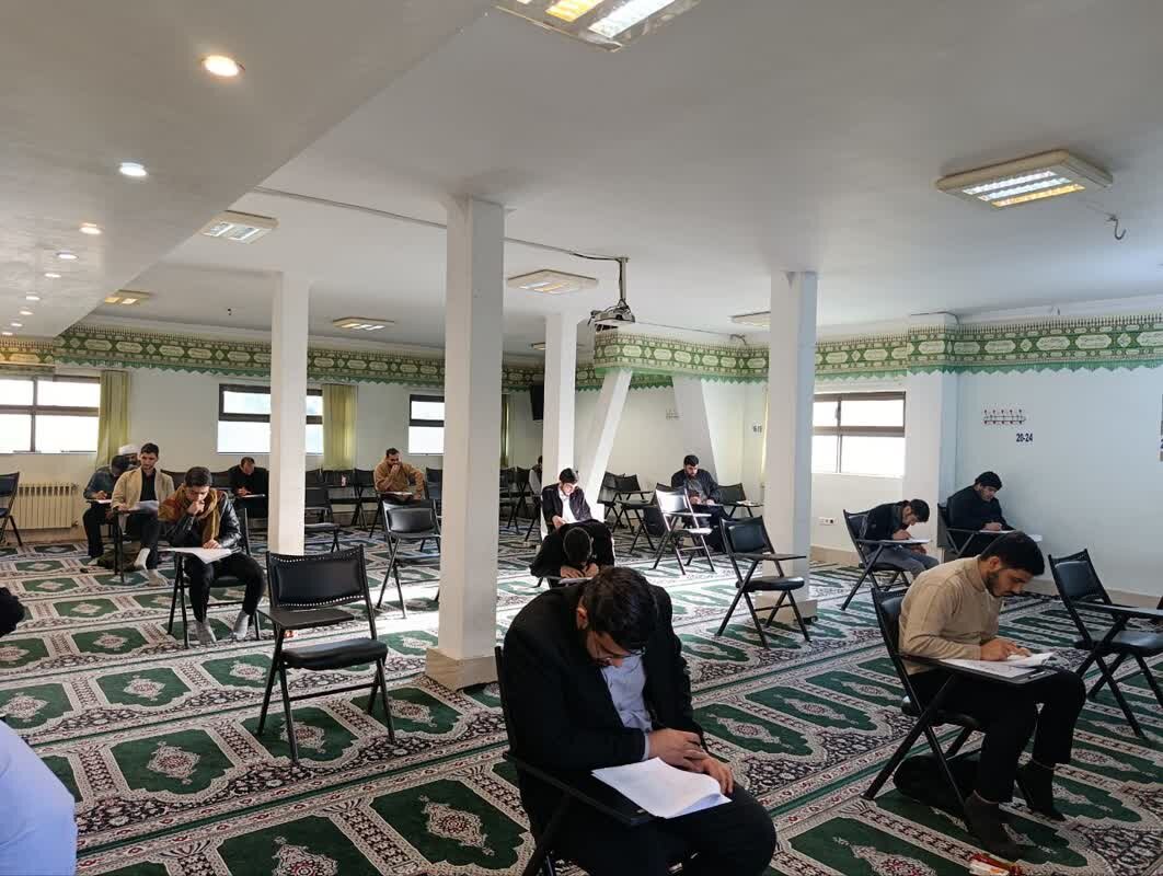 تصاویر/ آزمون سیزدهمین دوره شناسایی استعدادهای برتر مدارس علمیه مازندران