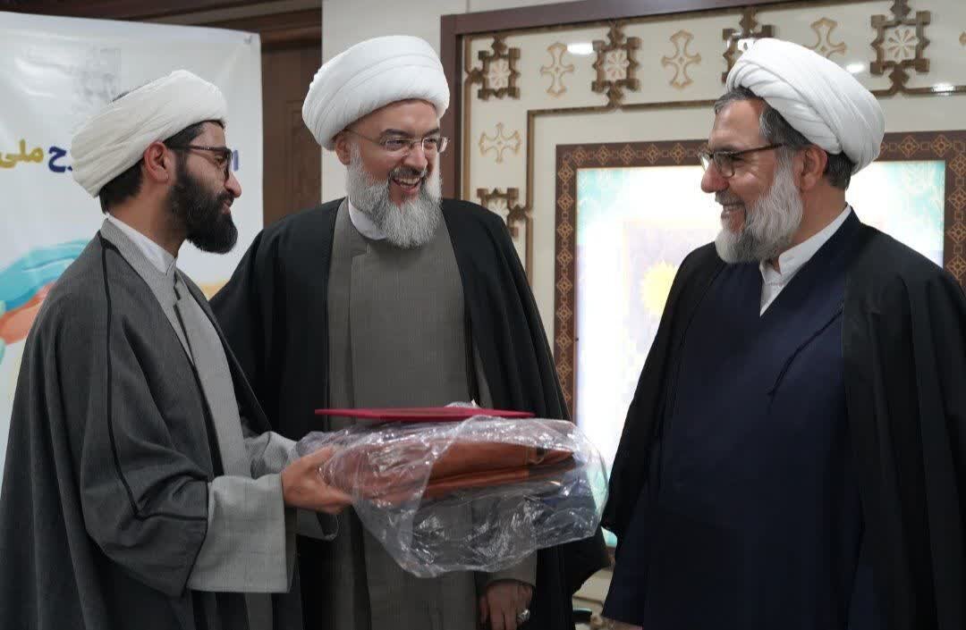 تجلیل از مدیران گروه‌های تبلیغیِ طرح ملی مدد، در مشهد مقدس