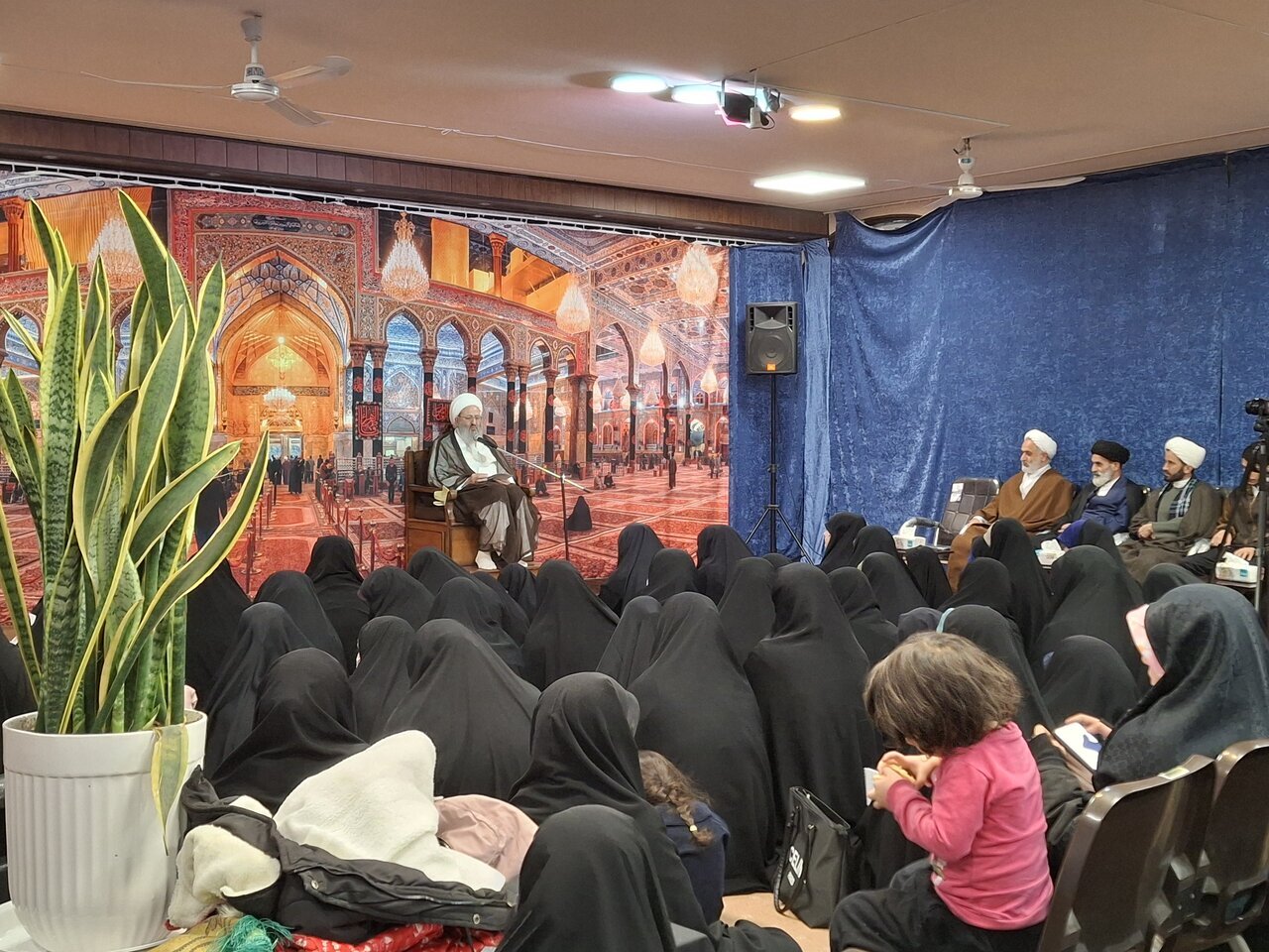 عضو جماعة المدرّسين في الحوزة العلميّة بقم: كشف الحجاب ليس مجرّد معصيةٍ فرديّةٍ