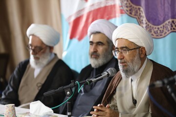 حوزه علمیه صرفا یک آکادمی علمی نیست / هویت ما اخلاق است