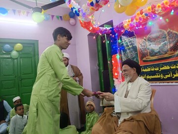 برگزاری محفل میلاد حضرت فاطمه زهرا(سلام الله علیها) در حوزه علمیه اهل‌بیت(ع) هند
