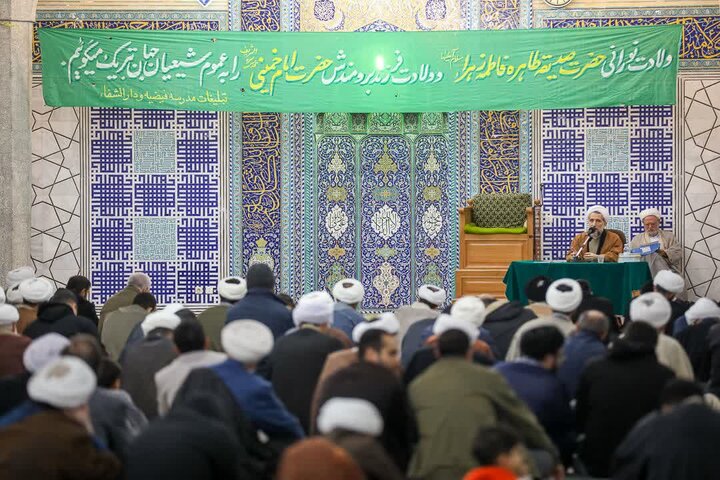 تصاویر / دیدار امام جمعه قزوین با  طلاب قزوینی مقیم قم در مدرسه فیضیه  شهر مقدس قم