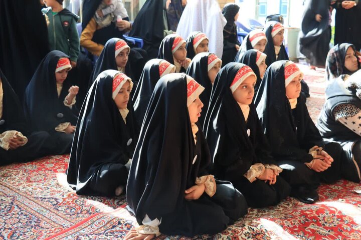 تصاویر/ جشن ولادت حضرت فاطمه زهرا(س) توسط مدرسه علمیه الزهرا در ماهان