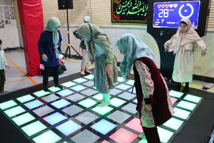 تصاویر/ جشن ولادت حضرت زهرا (س) و تکریم خانواده‌های اساتید و طلاب