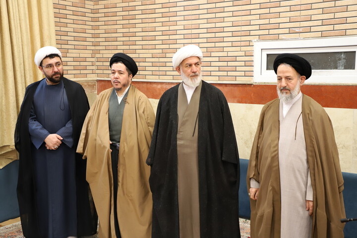 تصاویر/ آیین تکریم و معارفه سرپرست مدرسه علمیه امیرالمومنین (ع) تبریز