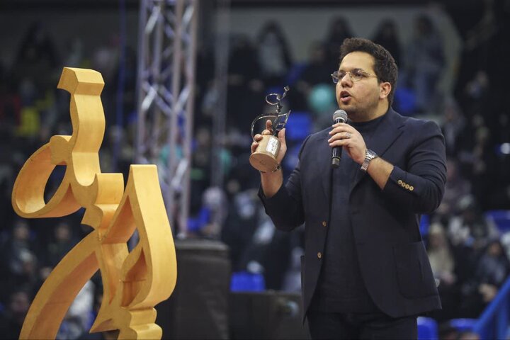 تصاویر/ تکریم خانواده شهدای جنگ ۱۲ روزه در رویداد بزرگ «ایران‌ بانو»