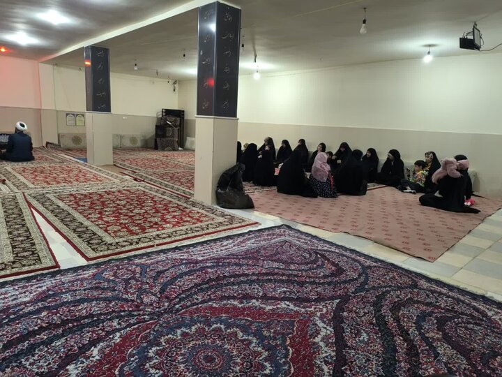 سخنرانی حجت‌الاسلام‌والمسلمین تارم در جلسه تکریم همسران اساتید مدرسه علمیه امام صادق(ع) جیرفت.