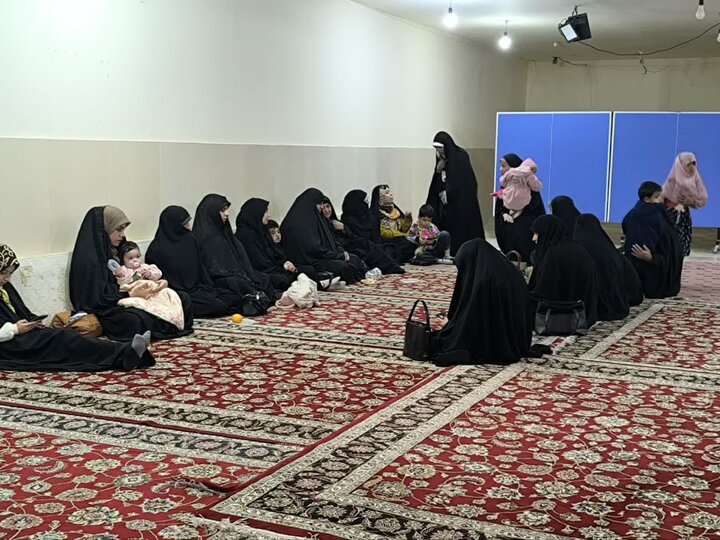 سخنرانی حجت‌الاسلام‌والمسلمین تارم در جلسه تکریم همسران اساتید مدرسه علمیه امام صادق(ع) جیرفت.