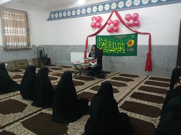 تصاویر/ جشن ولادت حضرت زهرا(س) در مدرسه علمیه معصومیه شهرستان فهرج