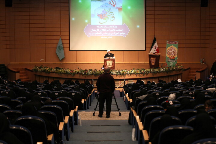 تصاویر/ هشتمین همایش بزرگ جشن فاطمی