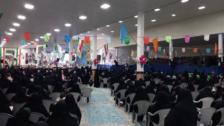 تصاویر/همایش بزرگ بانوان مثلِ زهرا (س)،استوار درآران و بیدگل