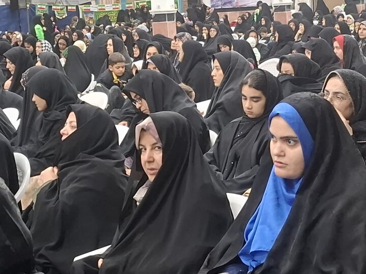 تصاویر/همایش بزرگ بانوان مثلِ زهرا (س)،استوار درآران و بیدگل