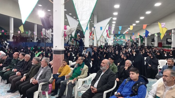 تصاویر/همایش بزرگ بانوان مثلِ زهرا (س)،استوار درآران و بیدگل