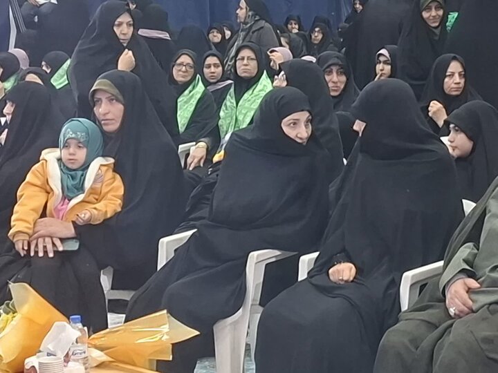 تصاویر/همایش بزرگ بانوان مثلِ زهرا (س)،استوار درآران و بیدگل