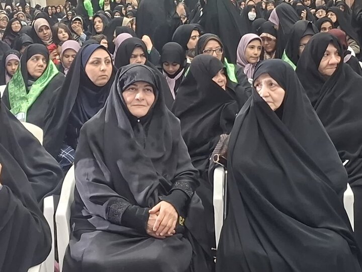 تصاویر/همایش بزرگ بانوان مثلِ زهرا (س)،استوار درآران و بیدگل