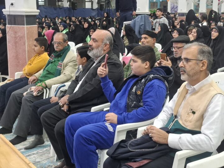 تصاویر/همایش بزرگ بانوان مثلِ زهرا (س)،استوار درآران و بیدگل