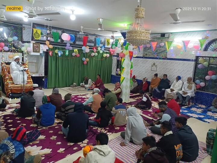 ফাতিমা জাহরা (সা.আ.) জন্মদিন উপলক্ষে মাহফিলের আয়োজন/ছবি