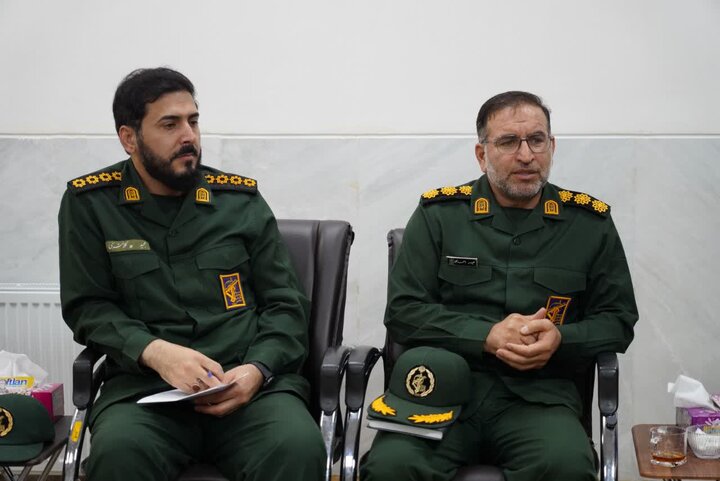 تصاویر/دیدار امام‌جمعه و مسئولان چگنی با نماینده ولی فقیه در لرستان