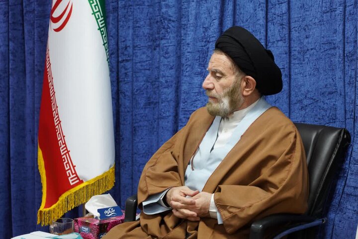 تصاویر/دیدار امام‌جمعه و مسئولان چگنی با نماینده ولی فقیه در لرستان