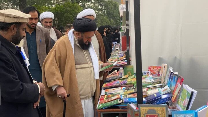 پاکستان کے دارالحکومت اسلام آباد میں اپنی نوعیت کے پہلے کتاب میلہ کا انعقاد