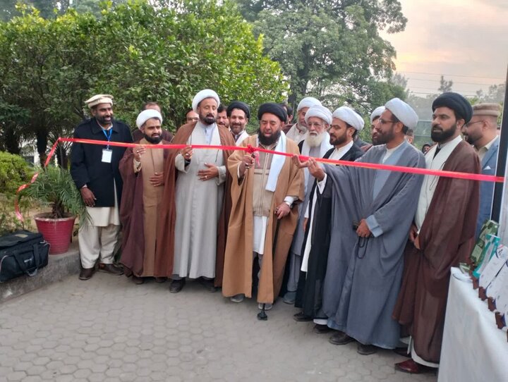 پاکستان کے دارالحکومت اسلام آباد میں اپنی نوعیت کے پہلے کتاب میلہ کا انعقاد