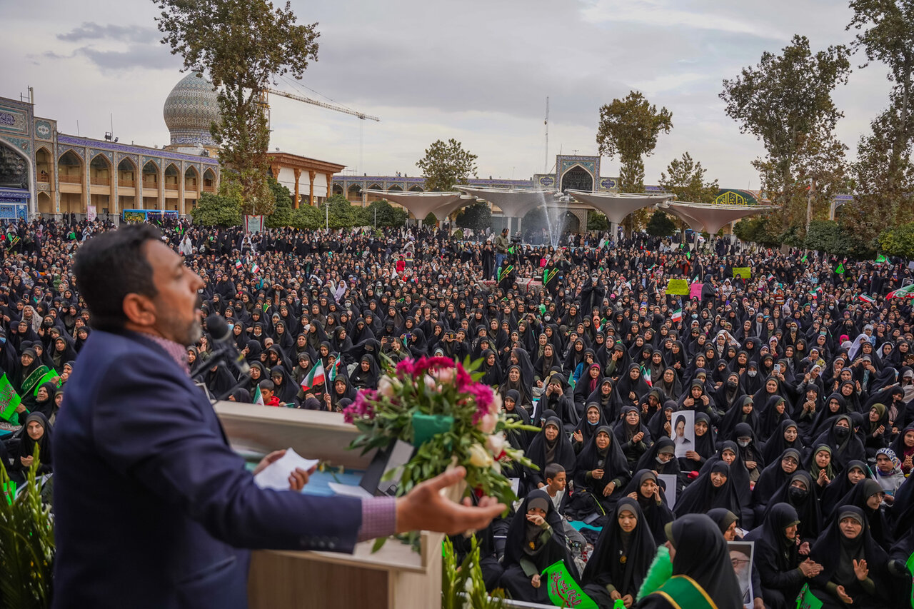 تصاویر/ میثاق بانوان شیرازی با میراث فاطمی عفاف و حجاب