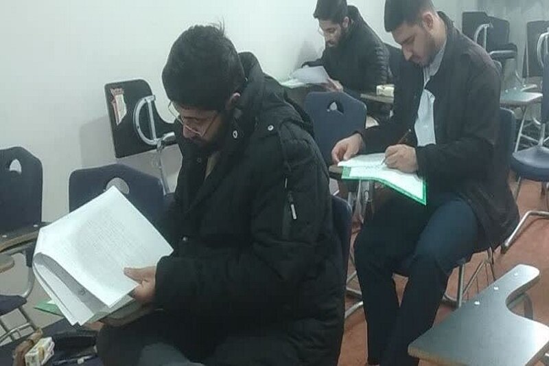 آزمون شناسایی استعدادهای برتر حوزه علمیه کرمانشاه برگزار شد+عکس