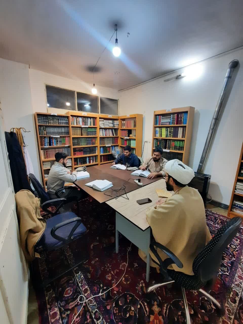 دوره آموزشی ـ تربیتی «رهبان» ویژه طلاب پایه ششم مدرسه علمیه محمودیه کرمان در شهر مقدس قم.