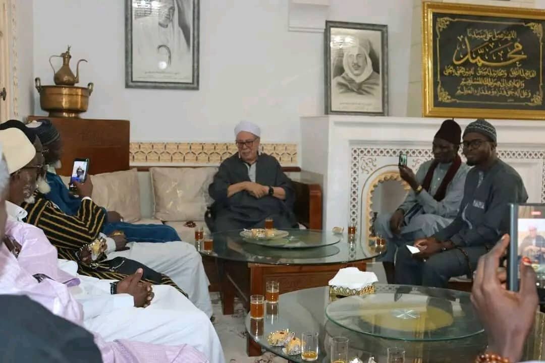 Kundi la Masheikh wa Senegal, Wakutana na Kiongozi wa Tijaniyya wa Eneo la Al-Tamasin, Algeria + Picha