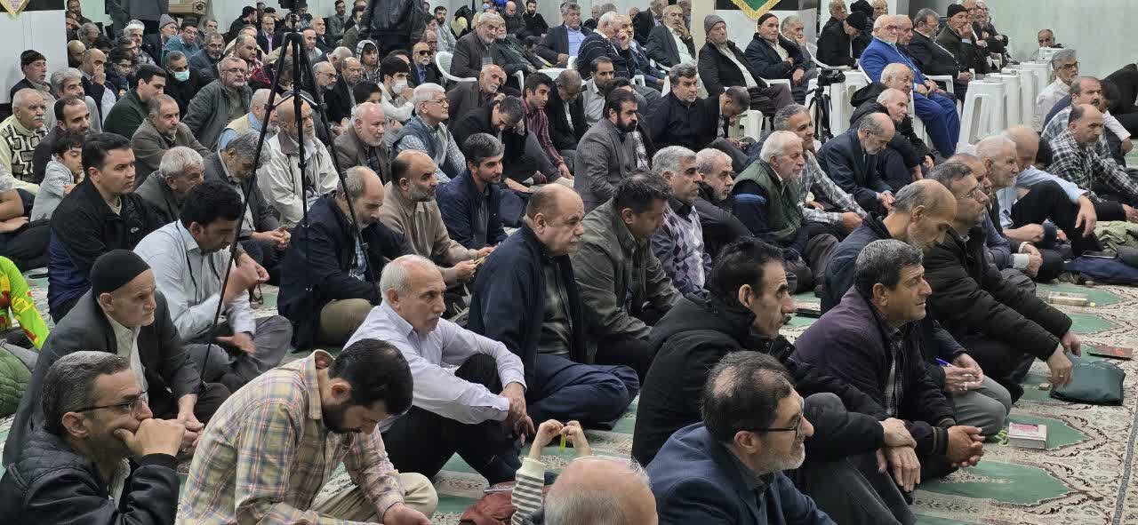 حضرت زهرا(س) الگوی انسان کامل در سه ساحت عبادی، اجتماعی و سیاسی است