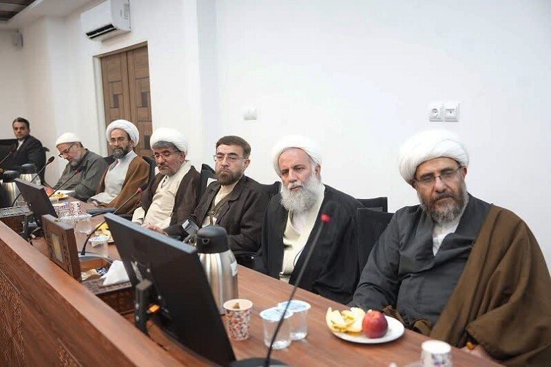 تأکید فضلای کرمانشاهی مقیم قم بر تقویت وحدت و جایگاه مساجد در استان+تصاویر