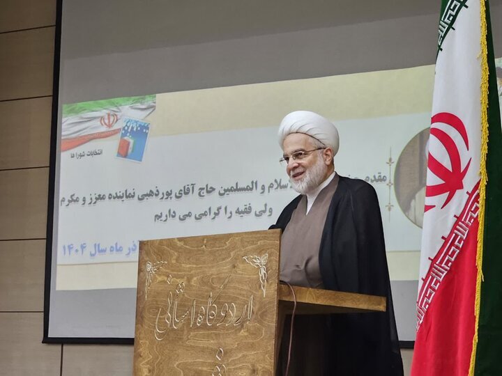 ناظران انتخاباتی مسئولیت سنگینی در حفظ امانت مردم دارند