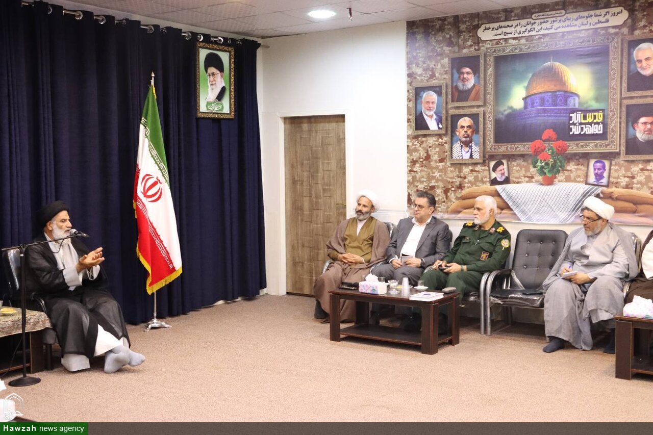 اعتکاف گام اساسی برای خودسازی و موفقیت در عرصه های مختلف است