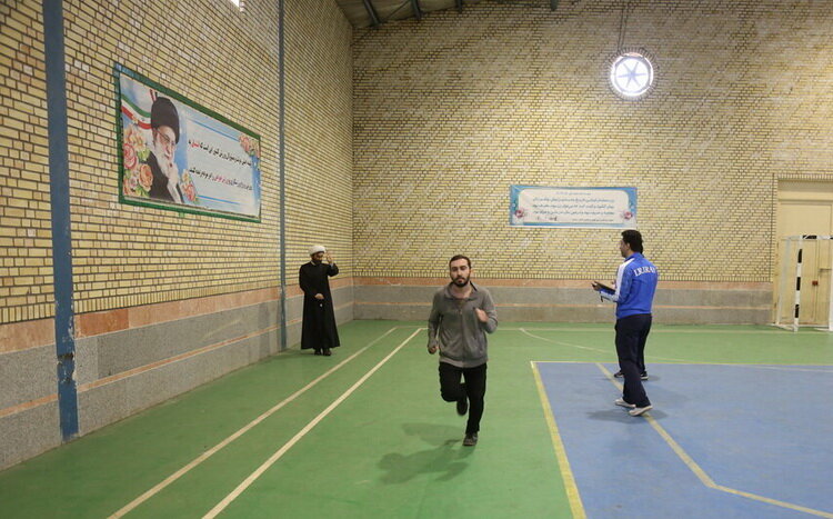 مسابقات آمادگی جسمانی طلاب کاشانی برگزار می‌شود