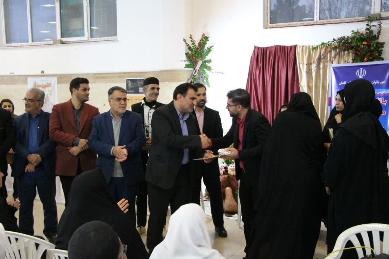 بانوان از عفت،پاکدامنی و ایثار حضرت فاطمه الگوبرداری کنند