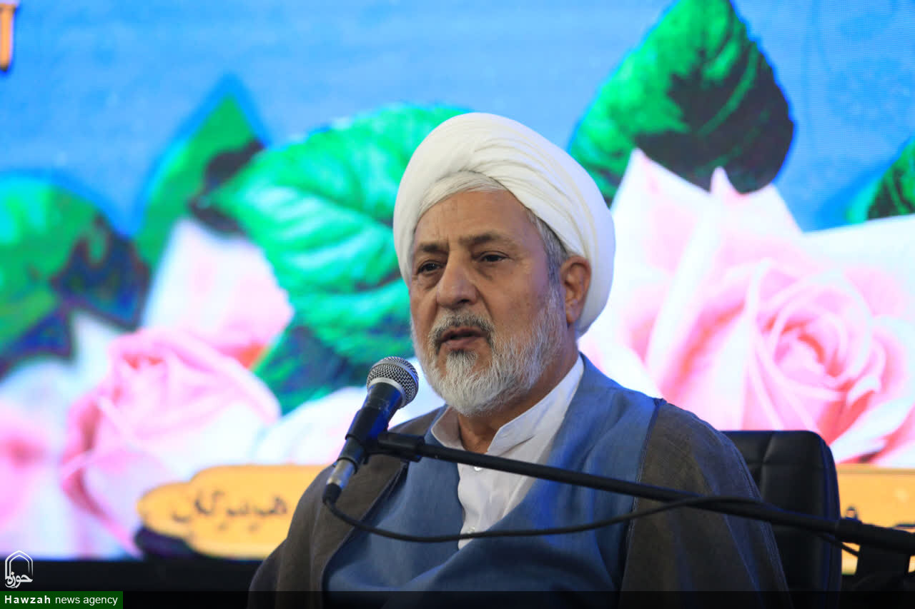 نماز؛ پیشران اقتدار و رمز شکست دشمن است